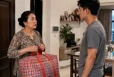 Mẹ vợ lên chăm cháu mới sinh, ngày về quê bà cầm theo túi đồ to, tôi giật lại xem thì ê chề khi mở ra