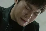 Vợ nói đi gặp đối tác nhưng về nhà áo ướt đẫm mồ hôi, hôm sau tôi lén đi theo thì suy sụp