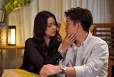 Mẹ đơn thân lần đầu dẫn bạn trai về nhà qua đêm, hôm sau thay ga giường thấy thứ đồ anh để quên, tôi lúng túng