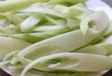 Ăn dọc mùng hay bị ngứa, đem ngâm ngay với loại nước này, nấu bao nhiêu lần vẫn ngon chẳng lo rát miệng