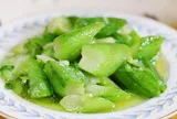 Mướp xào hay bị thâm đen, chỉ cần thêm thứ này mướp sẽ xanh như ngọc, thơm ngọt đẹp mắt