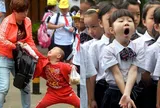Cười chảy nước mắt với 7749 khoảnh khắc "hân hoan" ngày tựu trường của "khối măng non" sáng 5/9