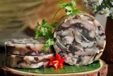 Phần thịt lợn các cụ dạy “tránh xa khi đi chợ”, nay thành đặc sản vạn người mê, liệu ăn có gây hại như lời đồn?