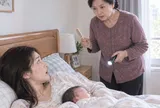 Nửa đêm thấy mẹ chồng đứng đầu giường chải tóc, sáng hôm sau tôi tức giận dọn đồ về nhà mẹ đẻ