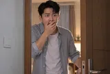 Vợ trẻ đẹp mang bầu nhưng chỉ thích nằm nhà, tôi về sớm định tạo bất ngờ thì hốt hoảng khi nhìn thấy vợ