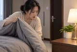 Trời mưa giúp việc xin ngủ lại 1 đêm, sáng hôm sau tôi dọn phòng mà lặng người nhìn thứ cô để quên
