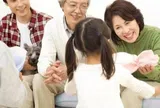 Ghen tỵ vì bà thông gia được chăm con gần cháu lúc về già, tới lúc tôi chuyển về sống chung mới thấy: Ác mộng!