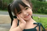 Bà nội đặt tên cho cháu gái là Nguyễn Thị Hoa Tươi, bố thay một chữ thành tên mới ấn tượng hơn