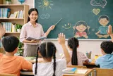 Phụ huynh nhắn tin ngoài giờ cho giáo viên: Ranh giới nào để sự đồng hành không "biến thành" áp lực?