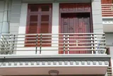Tại sao ngày càng nhiều gia đình không làm lan can inox? Hóa ra vì 2 vật liệu thay thế này đẹp, sang hơn nhiều