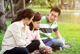 Nhìn từ nhóm "Con ghét bố mẹ": Khi phụ huynh cần thấu hiểu cảm xúc, lắng nghe con để đồng hành đúng cách