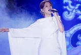 Bùi Lan Hương cất giọng ma mị, hát về triết lý "tùy duyên", mở đường cho chuỗi 17 MV chữa lành