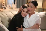 Mẹ kế bắt tôi gửi về quê 5 triệu mỗi tháng, 5 năm sau tôi bật khóc cảm ơn bà