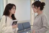 Đi khám thai tình cờ gặp người yêu cũ của chồng, cô ấy bỗng xin lỗi rồi nói 8 từ khiến tôi chết lặng