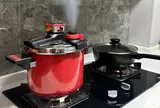 Dùng nồi áp suất truyền thống 3 năm, đến khi đổi sang nồi áp suất điện, tôi mới thấy tiếc