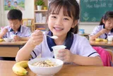 Một bữa ăn của trẻ được ví là “thời điểm vàng” bổ sung dưỡng chất, nhưng rất ít được phụ huynh chú ý