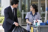 Gặp lại vợ cũ đang làm tạp vụ sau 2 năm bỏ nhau, thấy dấu vết trên cơ thể em, tôi xin tái hôn