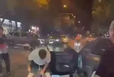 Bị phản bội lần 2, người chồng vác mũ bảo hiểm đập nát ô tô bắt gian, thái độ của người vợ mới là điều gây sốc