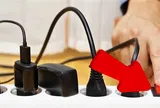 5 thiết bị ngốn điện hơn điều hòa: Không rút phích cắm cuối tháng hóa đơn tăng chóng mặt