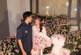 Diệp Lâm Anh vỡ òa khi bạn trai kém 11 tuổi chơi lớn, tặng hẳn 6.836 bông hồng mừng sinh nhật