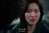 Nhan sắc đời thực gây sốt của nữ diễn viên mang số áo 371 trong Trại Buôn Người