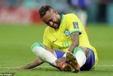 Neymar chấn thương nghỉ hết vòng bảng, truyền thông Brazil đồng loạt chỉ trích