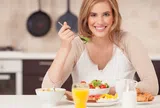 4 thói quen ăn sáng của người sống thọ, nhiều người trẻ lại đang bỏ qua