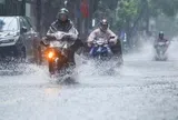 Thời tiết hôm nay 2/7: Bão số 1 mạnh lên trên Biển Đông, nhiều khu vực có mưa dông