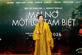 “Minh tinh màn bạc” Kiều Chinh rạng rỡ tái xuất, dàn sao Việt hội tụ tại thảm đỏ “Mãi nợ một lời tạm biệt”