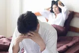 Đến thăm bố vợ cũ, tôi bủn rủn khi xem món đồ ông đưa, chạy đi tìm vợ, kết quả ngoài sức chịu đựng 