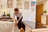 Chuẩn bị sinh con, tôi thuê giúp việc về nhà, đêm thứ 2 đi ngang phòng cô và chứng kiến cảnh không thể quên
