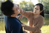 Bị vợ bạo hành gần 60 năm, cụ ông 85 tuổi làm một việc không thể ngờ ngay sau ly hôn