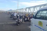 Trên đường đi thăm mẹ, người phụ nữ bất ngờ nhảy xuống sông trước mặt con trai: Gia đình hé lộ hoàn cảnh xót xa