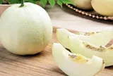 Mách bạn bí quyết chọn dưa lê ngọt lịm, giòn thơm: Nhìn là biết quả ngon, tránh mua phải dưa nhạt