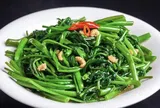Rau muống xào tỏi lọt vào top món ăn kèm hấp dẫn nhất Đông Nam Á