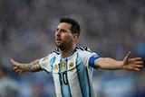 Hat-trick lịch sử giúp Messi cân bằng kỷ lục World Cup
