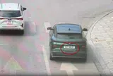 Cố tình che biển số bằng băng dính, tài xế lĩnh hậu quả