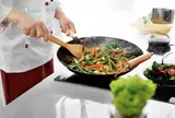 7 mẹo “nhỏ mà có võ” giúp bạn tiết kiệm một nửa thời gian nấu nướng mỗi ngày