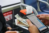 Từ 1/7, vé tháng giấy xe buýt tại Hà Nội chính thức bị khai tử