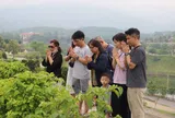 Ngày Gia đình Việt Nam: Chuyến đi đặc biệt của nhiều gia đình để nhắc con cháu nhớ về tổ tiên
