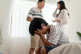 Ba năm sau khi bán chiếc lắc vàng chị chồng tặng, tôi mới biết món quà ấy chứa một bí mật khiến mình day dứt