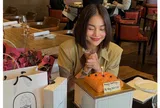 Siêu mẫu Thanh Hằng rạng rỡ mừng sinh nhật sớm