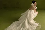 Hoa hậu Thanh Thủy hóa nàng thơ trong bộ sưu tập mới của NTK Lê Thanh Hòa