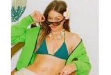 Gigi Hadid biến hóa phong cách thế nào để luôn nổi bật?