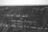 Bài tập về nhà "Hãy sống hạnh phúc nhé" khiến học sinh cuối cấp bật khóc