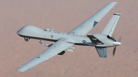 Clip: Máy bay trinh sát MQ-9 Reaper của Mỹ bị Houthi bắn hạ ở Yemen