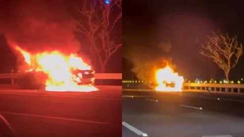 Ô tô đang chạy bất ngờ bốc cháy ngùn ngụt, tài xế hoảng loạn lao ra ngoài thoát chết trong gang tấc