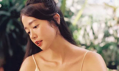 Hot girl Việt kiều Pháp đẹp dịu dàng, dáng siêu chuẩn vẫn đi kiếm người yêu