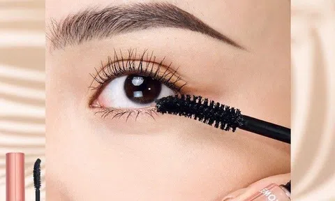 4 bước “múa cọ” đơn giản để có đôi mắt to tròn lung linh như gái Hàn