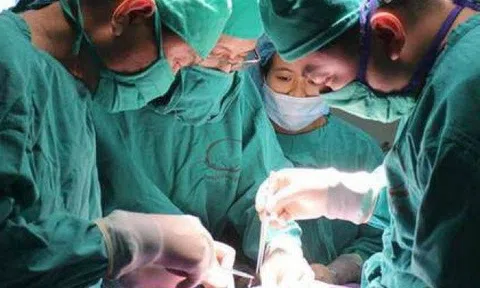 Chiều vợ bằng tư thế quan hệ mới, ông chồng Hà Nội bất ngờ phải “đầu hàng” sau một âm thanh lạ
